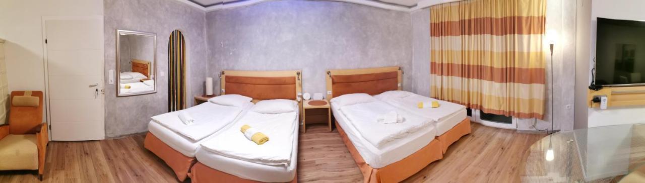 Pension Foehrenhain Герасдорф-бай-Він Екстер'єр фото