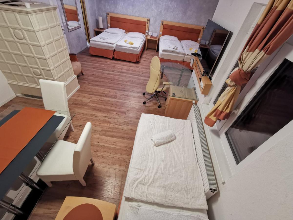 Pension Foehrenhain Герасдорф-бай-Він Екстер'єр фото
